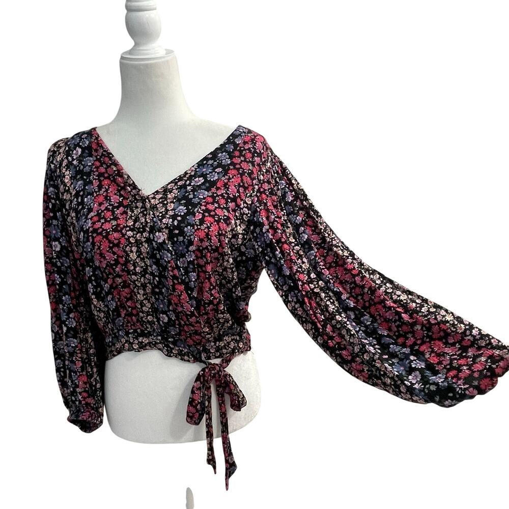 American Eagle Floral Wrap Tie Crop Top Medium Boho Cottagecore Puff Sleeve